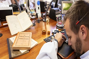 青岛卡地亚手表官方售后在哪里